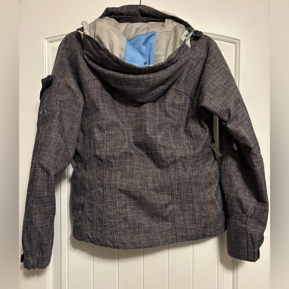 686 Women’s Snowboard Jacket – XS – Excellent Condition - Picture 3 of 17